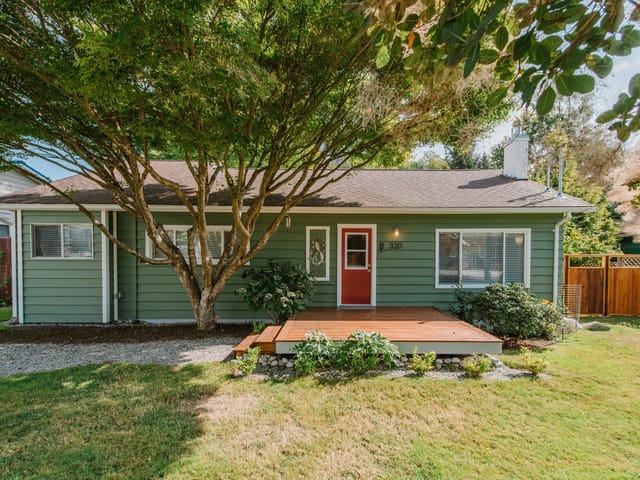House for sale in Gibsons, Sunshine Coast, 320 Cochrane Road, 263188316 | Realtylink.org