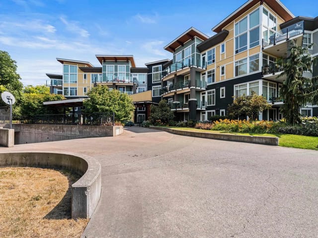 Apartment for sale in Chilliwack, Sardis, 204 45389 Chehalis Drive, 263188526 | Realtylink.org