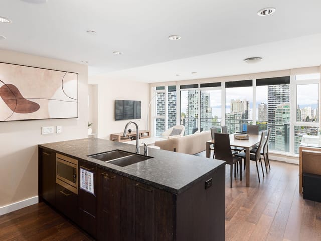 Apartment for sale in Vancouver, Vancouver West, 2602 1372 Seymour Street, 263188573 | Realtylink.org