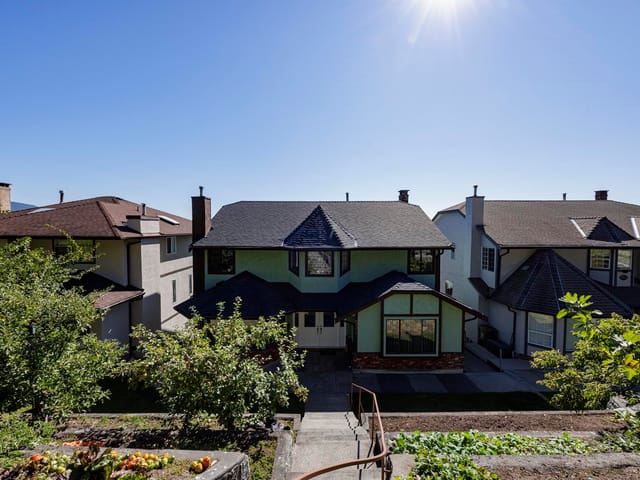 House for sale in North Vancouver, North Vancouver, 557 Tempe Crescent, 263188575 | Realtylink.org