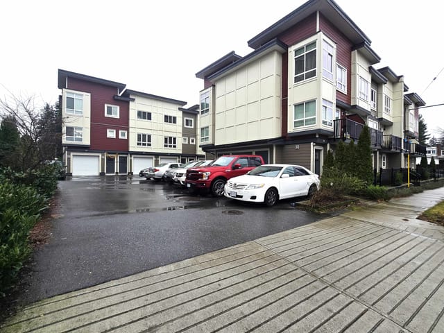 Townhouse for sale in Abbotsford, Abbotsford, 11 32138 George Ferguson Way, 263188625 | Realtylink.org
