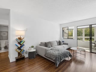 Apartment for sale in North Vancouver, North Vancouver, 204 1155 Ross Rd, 263188649 | Realtylink.org