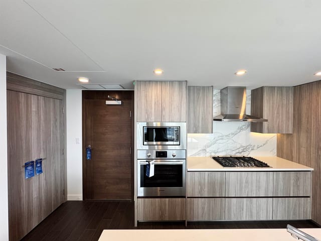 Apartment for rent in Surrey, North Surrey, 2708 13768 100 Avenue, 263188700 | Realtylink.org