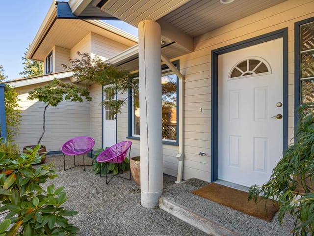 Townhouse for sale in Sechelt, Sunshine Coast, 8 5768 Marine Way, 263188799 | Realtylink.org