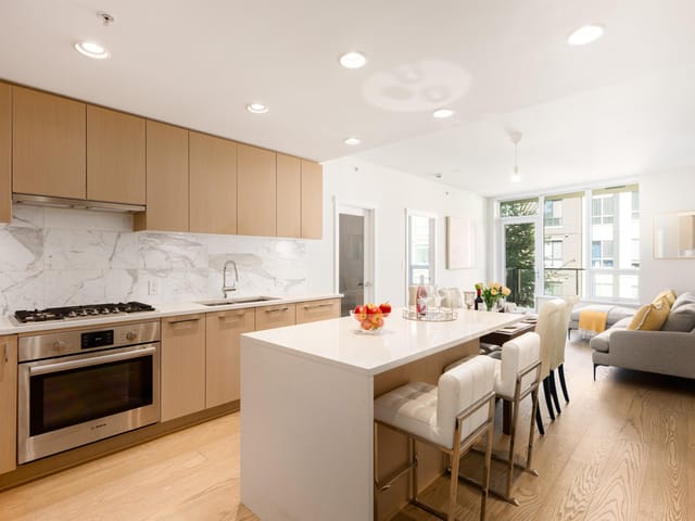 Apartment for sale in Vancouver, Vancouver West, 523 3563 Ross Drive, 263188828 | Realtylink.org