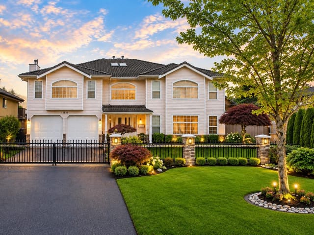 House for sale in Surrey, Surrey, 13839 91 Avenue, 263188869 | Realtylink.org
