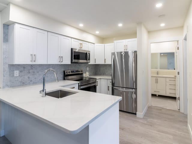 Apartment for sale in Surrey, Surrey, 12 7115 134 Street, 263188928 | Realtylink.org