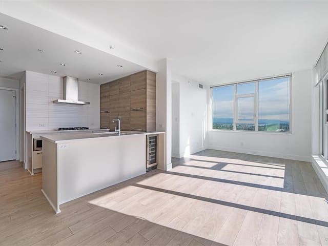 Apartment for sale in Burnaby, Burnaby East, 2408 7388 Kingsway, 263188958 | Realtylink.org