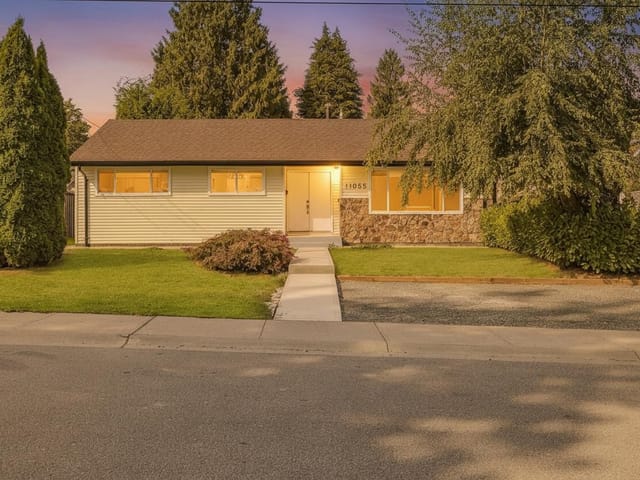 House for sale in Surrey, North Surrey, 11055 Oriole Drive, 263188987 | Realtylink.org