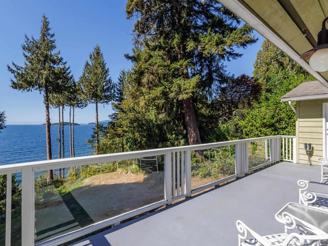 House for sale in Sechelt, Sunshine Coast, 4947 Sunshine Coast Highway, 263189015 | Realtylink.org