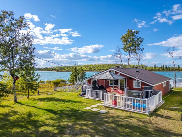 House for sale in Green Lake, 100 Mile House, 131 South Crest Road, 263189028 | Realtylink.org