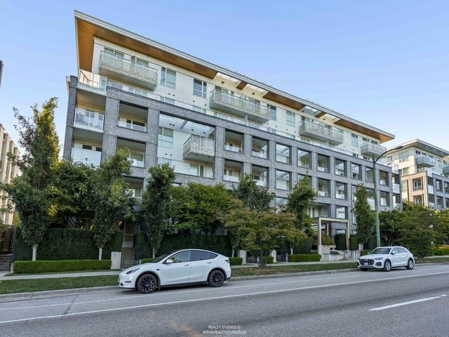 Apartment for sale in Vancouver, Vancouver West, 306 6677 Cambie Street, 263189079 | Realtylink.org