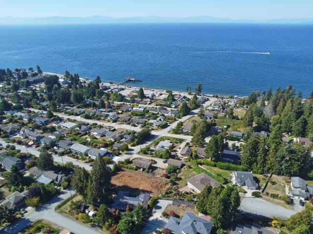 Lot for sale in Sechelt, Sunshine Coast, Lot 14 Bay Road, 263189097 | Realtylink.org