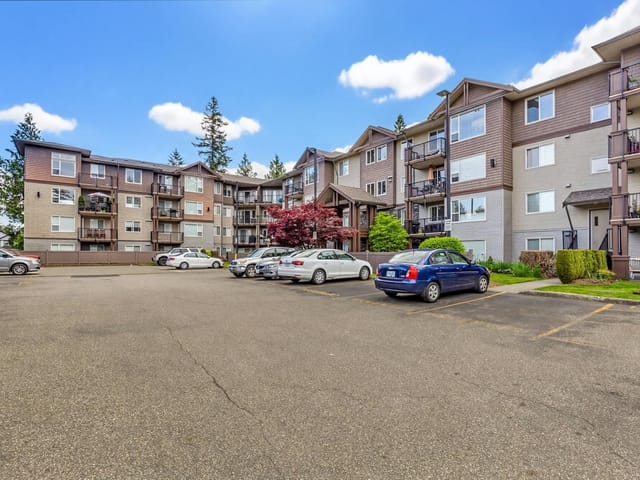 Apartment for sale in Abbotsford, Abbotsford, 104 2581 Langdon Street, 263189146 | Realtylink.org