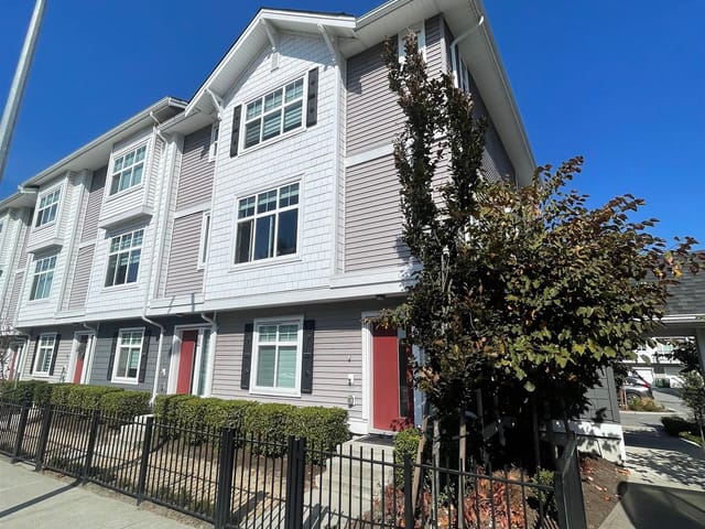 Townhouse for sale in Abbotsford, Abbotsford, 23 2033 McKenzie Road, 263189278 | Realtylink.org