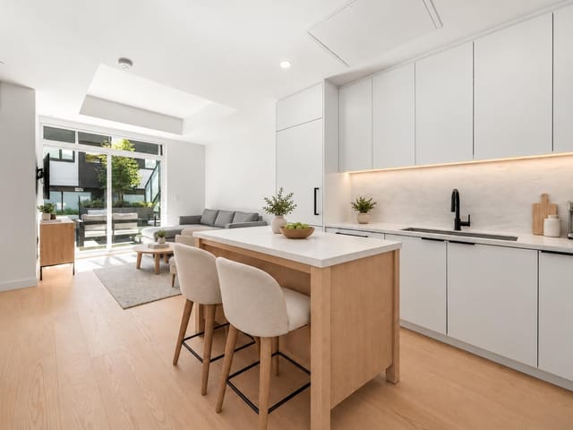 Apartment for sale in North Vancouver, North Vancouver, 127 650 E 2nd Street, 263189323 | Realtylink.org
