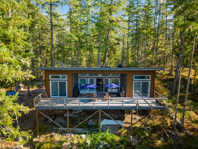 House for sale in Pender Harbour, Sunshine Coast, 8444 West Sakinaw Lakeshore Way, 263189372 | Realtylink.org