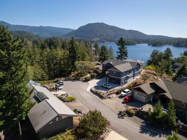 House for sale in Garden Bay, Sunshine Coast, 4 4622 Sinclair Bay Road, 263189390 | Realtylink.org