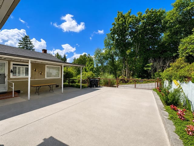 House for rent in Burnaby, Burnaby South, 4409 Marine Drive, 263189420 | Realtylink.org