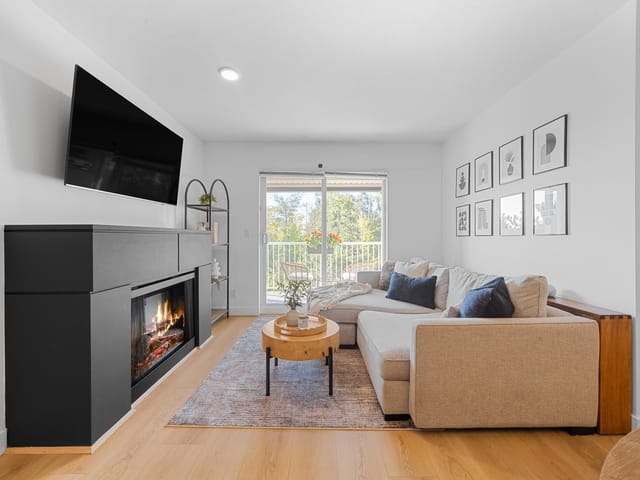 Apartment for sale in Surrey, Cloverdale, 310 19388 65 Avenue, 263189423 | Realtylink.org