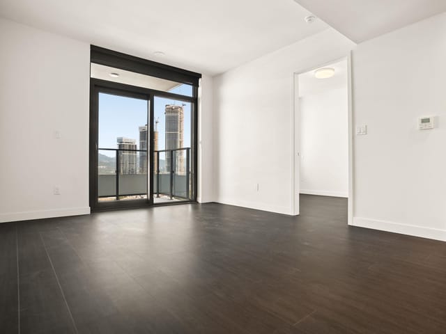 Apartment for sale in Burnaby, Burnaby South, 2105 6608 Sussex Avenue, 263189474 | Realtylink.org