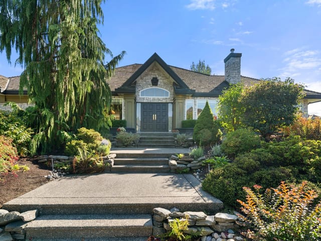 House for sale in Surrey, South Surrey White Rock, 16220 Morgan Creek Crescent, 263189506 | Realtylink.org