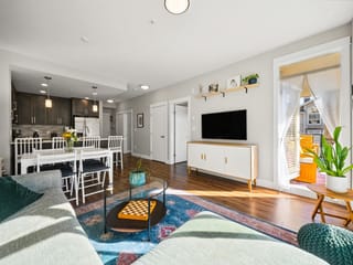 Apartment for sale in Port Coquitlam, Port Coquitlam, 301 2465 Wilson Avenue, 263189514 | Realtylink.org
