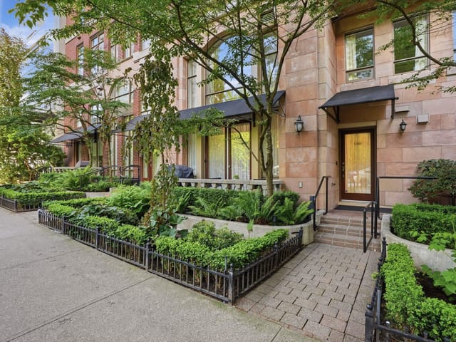 Townhouse for sale in Vancouver, Vancouver West, 1260 Richards Street, 263189547 | Realtylink.org