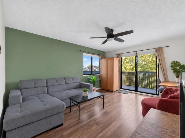 Apartment for sale in Surrey, Cloverdale, 307 5906 176a Street, 263189670 | Realtylink.org