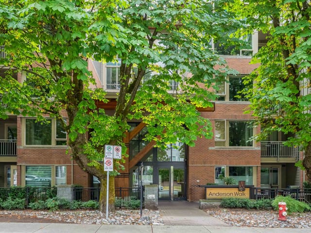 Apartment for sale in North Vancouver, North Vancouver, 319 119 W 22nd Street, 263189709 | Realtylink.org