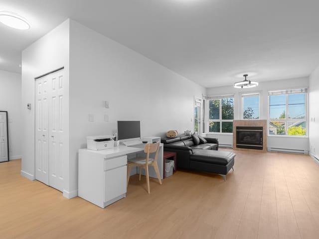 Apartment for sale in Richmond, Richmond, 202 7300 Gilbert Road, 263189712 | Realtylink.org
