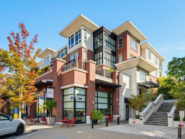 Apartment for sale in Surrey, South Surrey White Rock, 207 2950 King George Boulevard, 263189754 | Realtylink.org