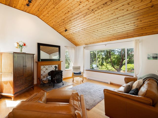 House for sale in Bowen Island, Bowen Island, 1529 Whitesails Drive, 263189761 | Realtylink.org