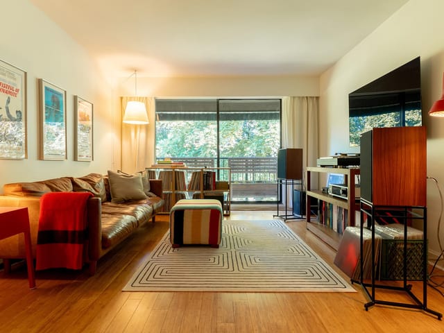 Apartment for sale in Vancouver, Vancouver East, 302 2222 Cambridge Street, 263189798 | Realtylink.org