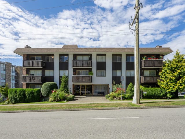 Apartment for sale in North Vancouver, North Vancouver, 302 1345 Chesterfield Avenue, 263189878 | Realtylink.org