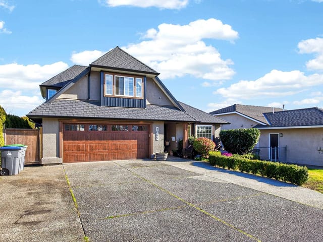 House for sale in Surrey, South Surrey White Rock, 1065 King George Boulevard, 263189906 | Realtylink.org