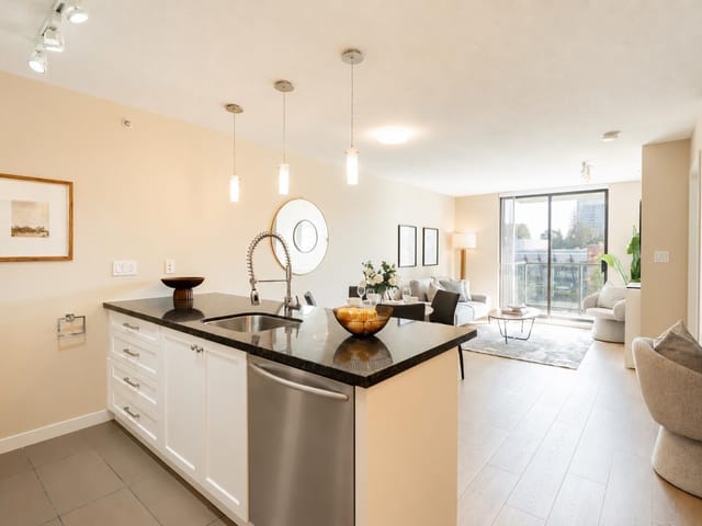 Apartment for sale in Coquitlam, Coquitlam, 608 2982 Burlington Drive, 263189968 | Realtylink.org