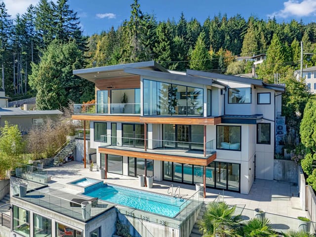 House for sale in West Vancouver, West Vancouver, 535 Craigmohr Drive, 263190084 | Realtylink.org