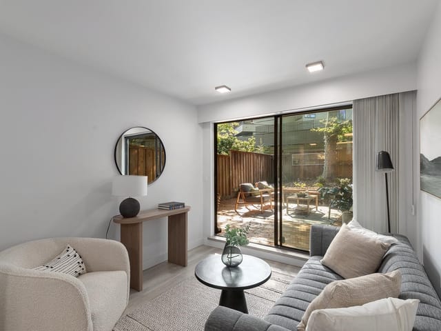 Apartment for sale in Vancouver, Vancouver West, 207 2410 Cornwall Avenue, 263190191 | Realtylink.org