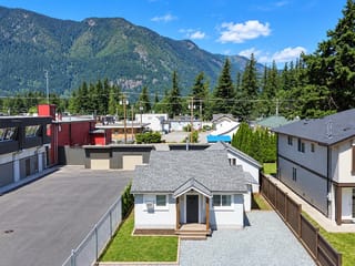House for sale in Hope, Hope & Area, 325 Hudson Bay Street, 263190210 | Realtylink.org