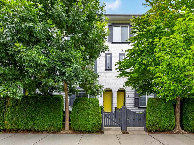 Townhouse for sale in Surrey, South Surrey White Rock, 4 16357 15 Avenue, 263190228 | Realtylink.org