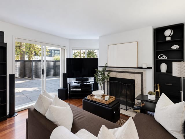 Apartment for sale in Vancouver, Vancouver West, 104 555 W 14th Avenue, 263190274 | Realtylink.org