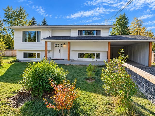 House for sale in Horse Lake, 100 Mile House, 6494 Grey Crescent, 263190348 | Realtylink.org