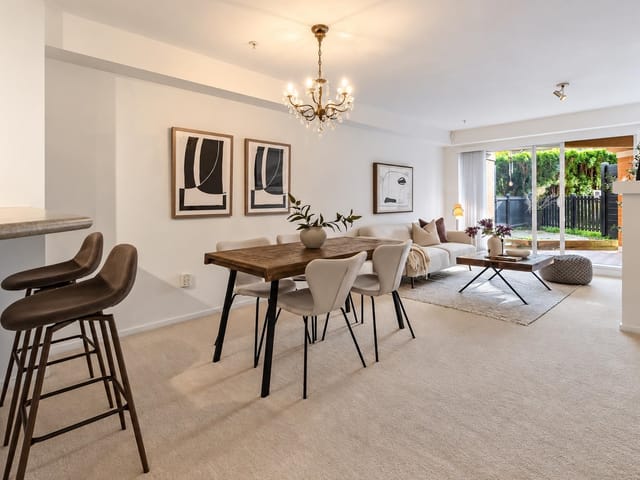Apartment for sale in Port Moody, Port Moody, 109 300 Klahanie Drive, 263190355 | Realtylink.org