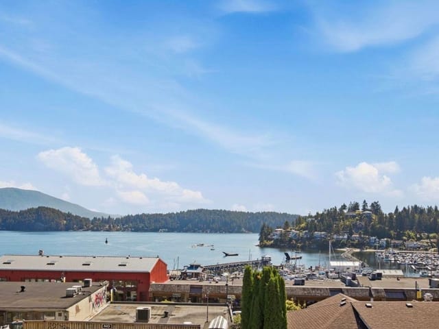 Apartment for sale in Gibsons, Sunshine Coast, 102 524 S Fletcher Road, 263190528 | Realtylink.org