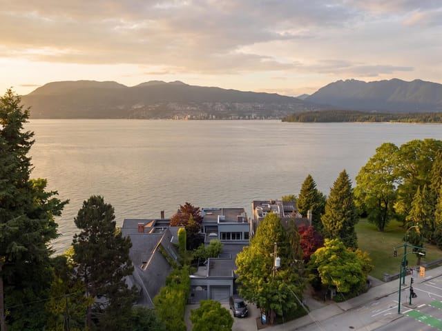 House for sale in Vancouver, Vancouver West, 2711 Point Grey Road, 263190639 | Realtylink.org
