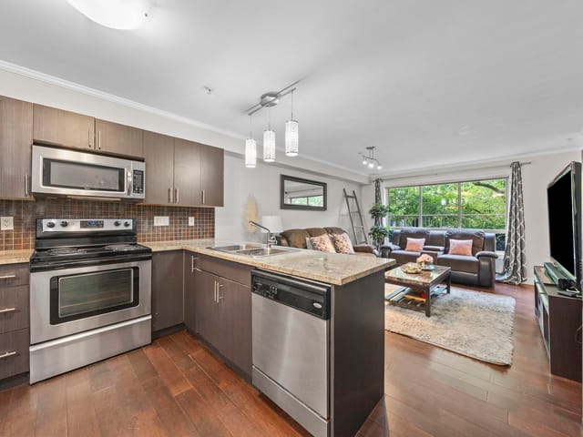 Apartment for sale in Port Coquitlam, Port Coquitlam, 102 2228 Welcher Avenue, 263190645 | Realtylink.org