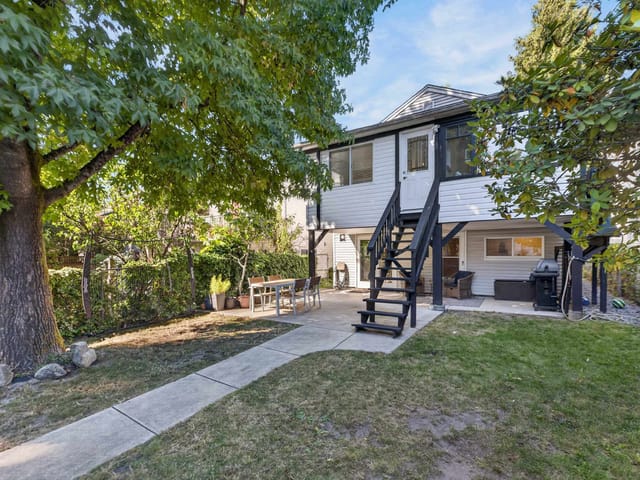 House for sale in Vancouver, Vancouver East, 2218 E 11th Avenue, 263190669 | Realtylink.org