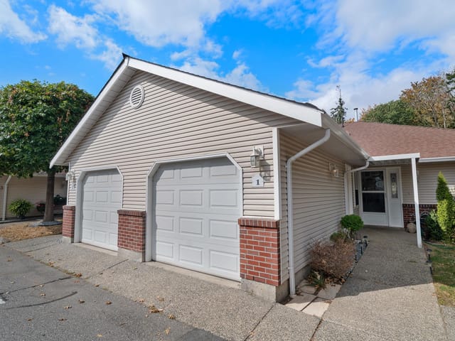 Townhouse for sale in Abbotsford, Abbotsford, 1 2081 Winfield Drive, 263190764 | Realtylink.org