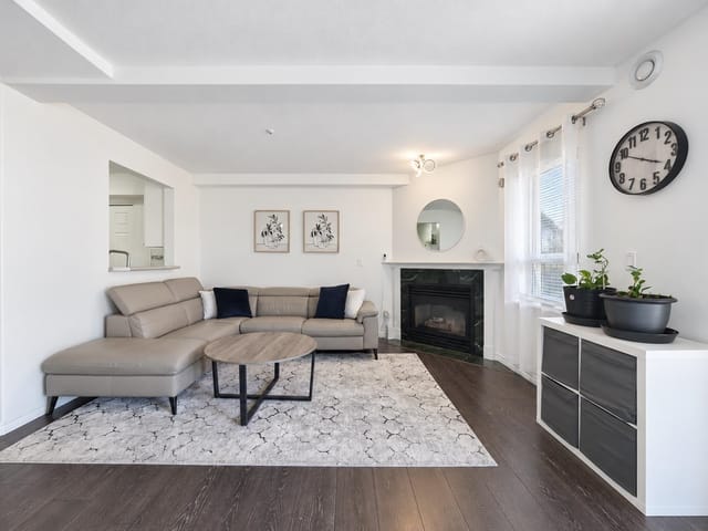 Apartment for sale in Surrey, South Surrey White Rock, 107 15241 18 Avenue, 263190942 | Realtylink.org